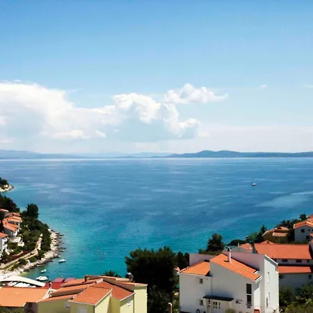 Penthouse Christina With Pool - Large Sunny Terrace - Seaview - 250m To And Restaurants - Free Parking - And Ciovo - 15 Minutes To Airport Trogir