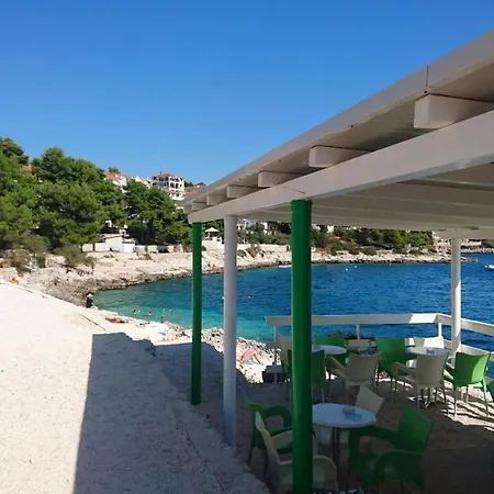 Penthouse Christina With Pool - Large Sunny Terrace - Seaview - 250m To And Restaurants - Free Parking - And Ciovo - 15 Minutes To Airport * Trogir