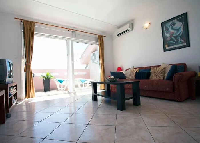 Apartment Penthouse Christina With Pool - Large Sunny Terrace - Seaview - 250m To And Restaurants - Free Parking - And Ciovo - 15 Minutes To Airport