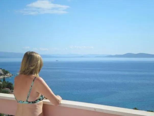 Penthouse Christina With Pool - Large Sunny Terrace - Seaview - 250m To And Restaurants - Free Parking - And Ciovo - 15 Minutes To Airport *