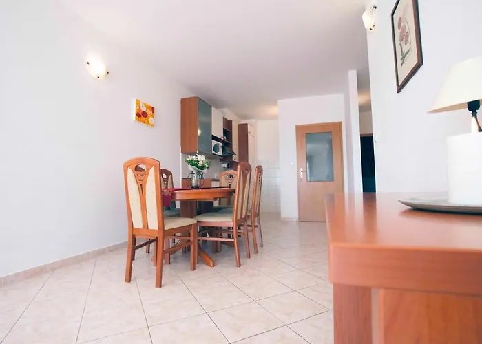 Apartment Penthouse Christina With Pool - Large Sunny Terrace - Seaview - 250m To And Restaurants - Free Parking - And Ciovo - 15 Minutes To Airport