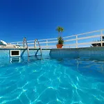 Penthouse Christina With Pool - Large Sunny Terrace - Seaview - 250m To And Restaurants - Free Parking - And Ciovo - 15 Minutes To Airport * Trogir