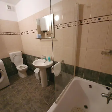 Penthouse Christina With Pool - Large Sunny Terrace - Seaview - 250m To And Restaurants - Free Parking - And Ciovo - 15 Minutes To Airport تروغير