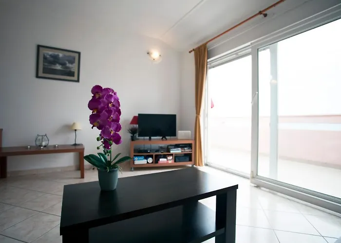 Penthouse Christina With Pool - Large Sunny Terrace - Seaview - 250m To And Restaurants - Free Parking - And Ciovo - 15 Minutes To Airport Appartement