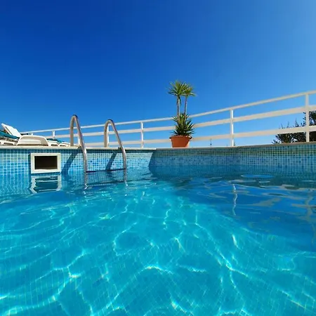 Penthouse Christina With Pool - Large Sunny Terrace - Seaview - 250m To And Restaurants - Free Parking - And Ciovo - 15 Minutes To Airport * 트로기르